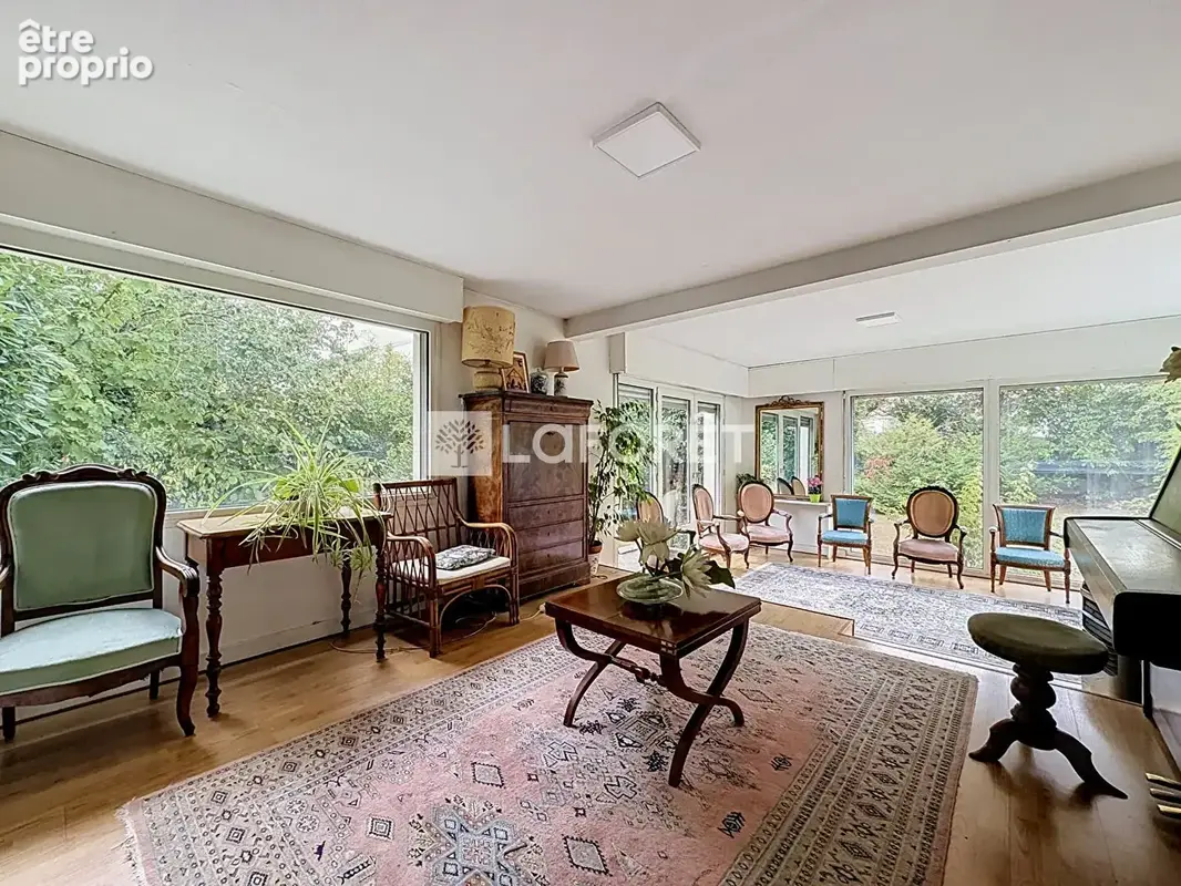 Suresnes / mont-valérien  maison familiale / 257 m² / terrain 650 m² - photo 5