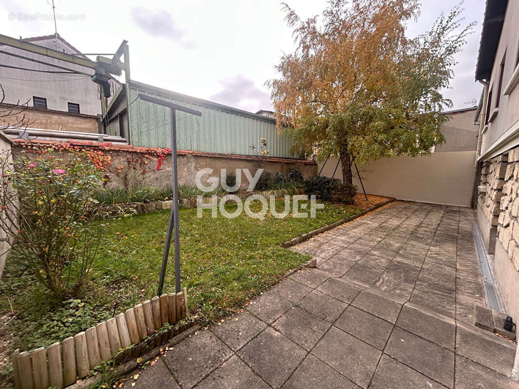 Maison à NEUILLY-PLAISANCE