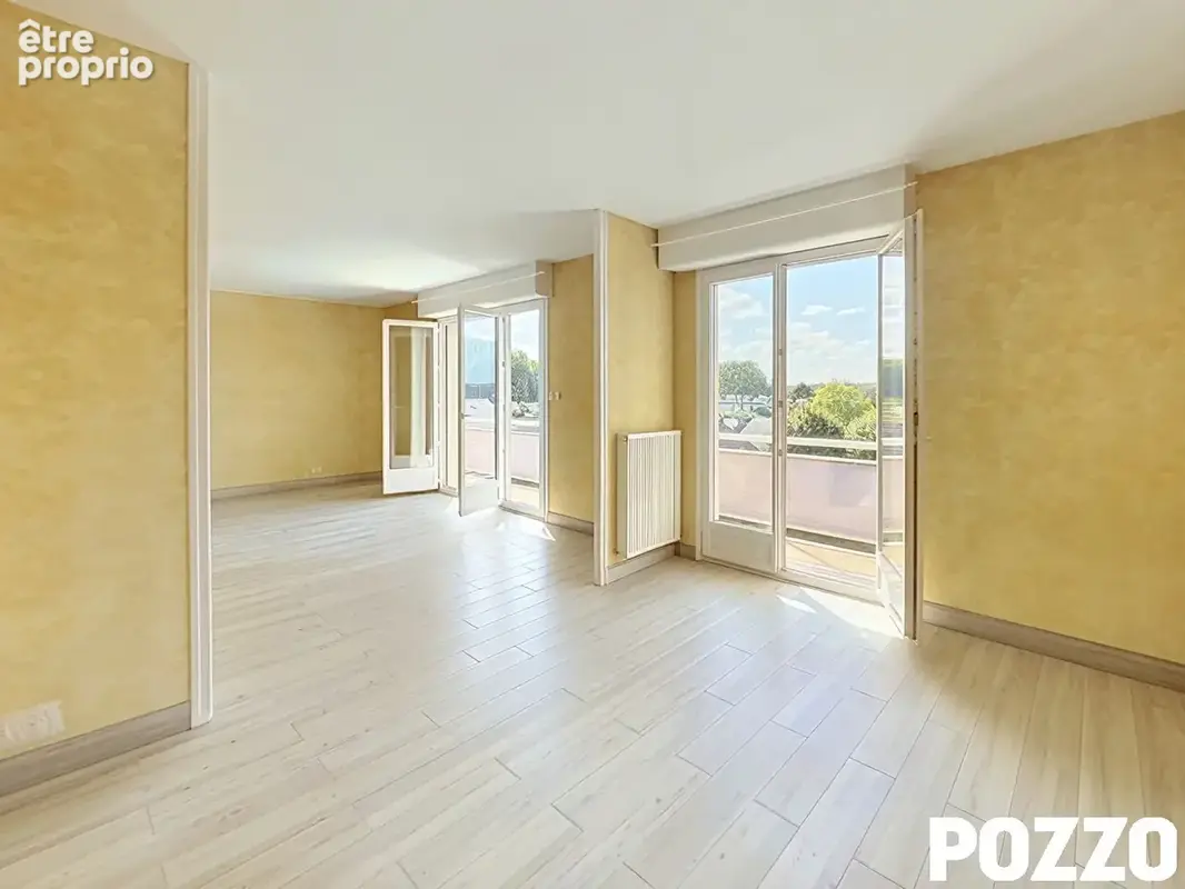 Bel appartement Saint Lo  4 pièce(s) avec balcon garage et ascenseur - photo 2