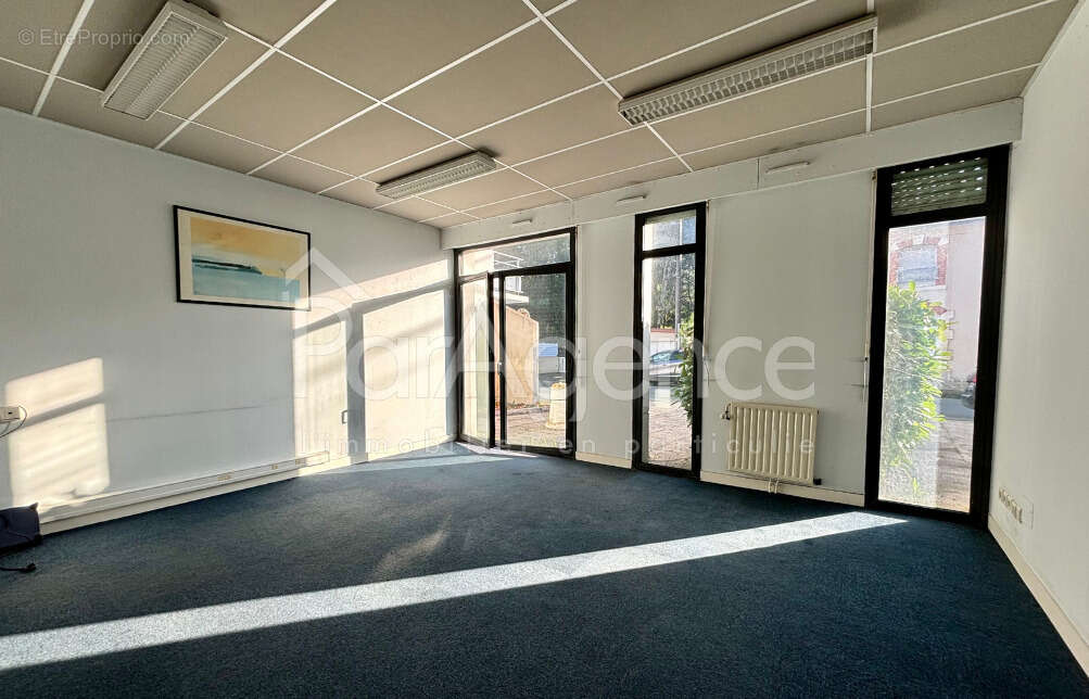 Autre à SAINT-GEORGES-DE-DIDONNE