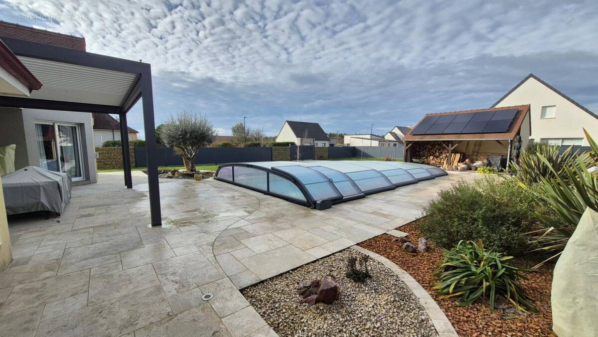 Maison à LA SUZE-SUR-SARTHE