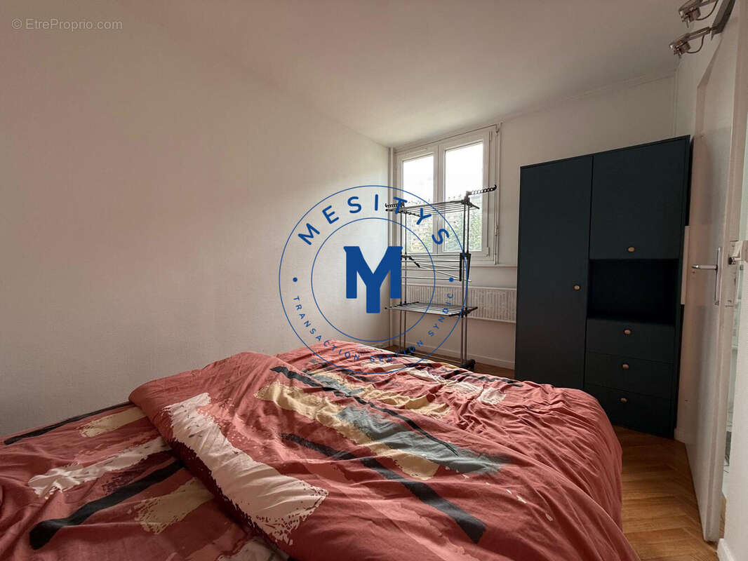 Appartement 46 m² à Saint-Etienne  - photo 4