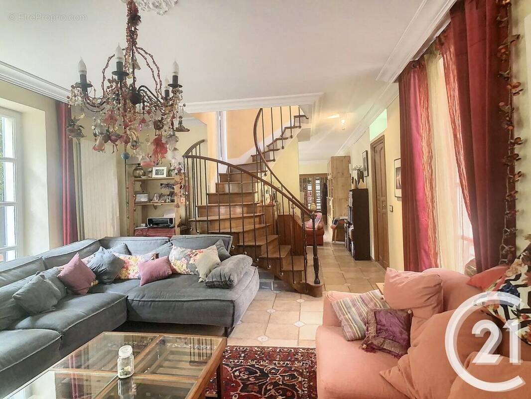 Photo 1 - Maison à CHOISY-LE-ROI