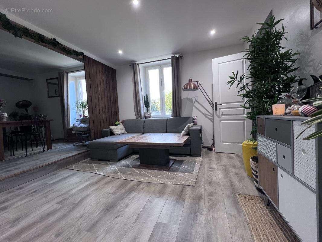 Appartement à VALDOIE