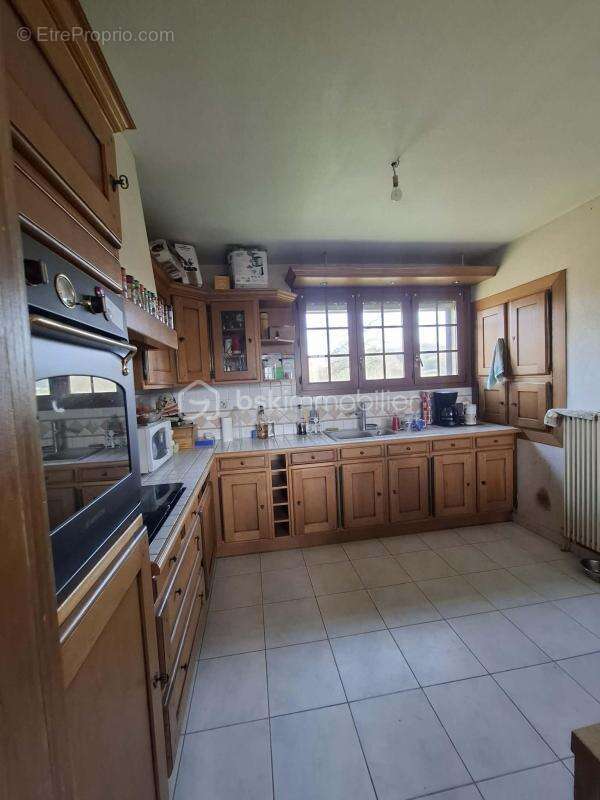 Maison à MAGNY-LE-DESERT