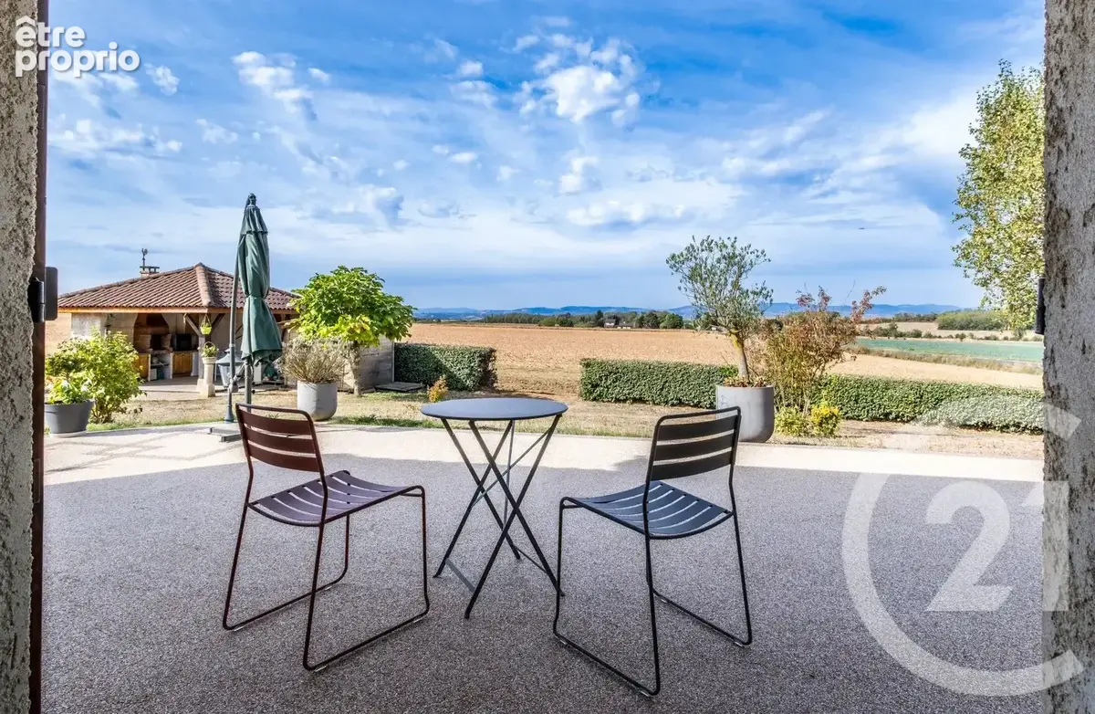 Maison 6 pièces 142 m² à vendre à Ars-Sur-Formans (01480) - photo 4