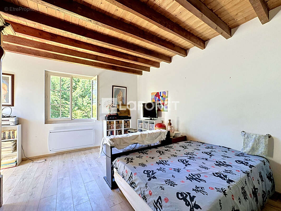 Maison à CONDAL