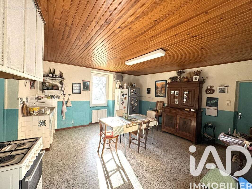 Maison 214 m² à Le Pin  - photo 5