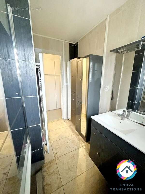 Maison à JASSANS-RIOTTIER