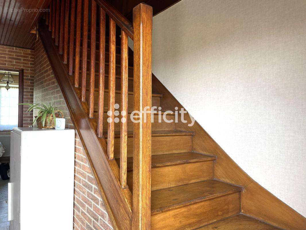 Maison à SAINTE-GENEVIEVE