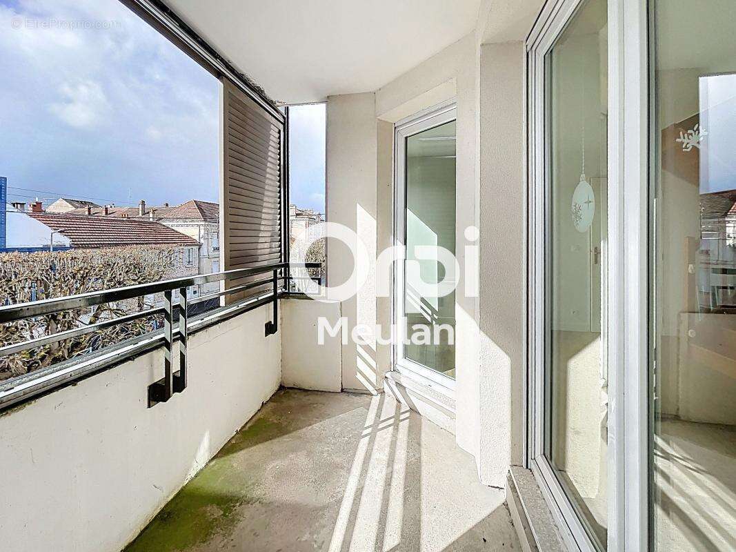 Appartement à LES MUREAUX