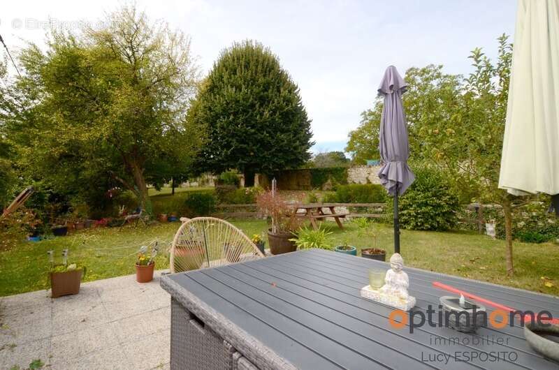 Maison à CHAMPAGNE-MOUTON