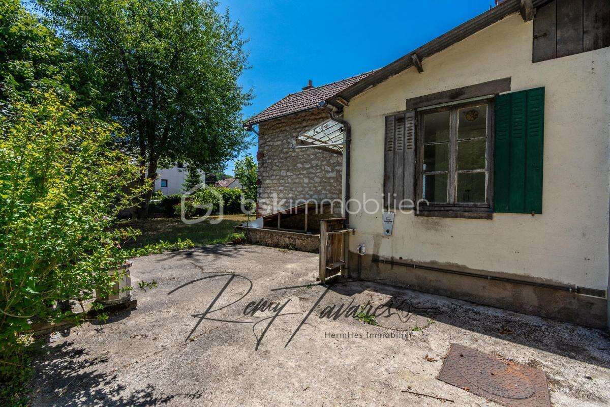 Maison à DORDIVES