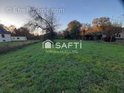 Photo 1 - Terrain à SAINT-MARC-LE-BLANC