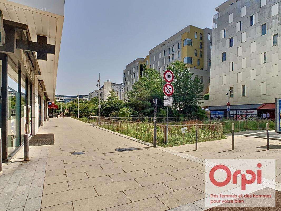 Appartement à ISSY-LES-MOULINEAUX