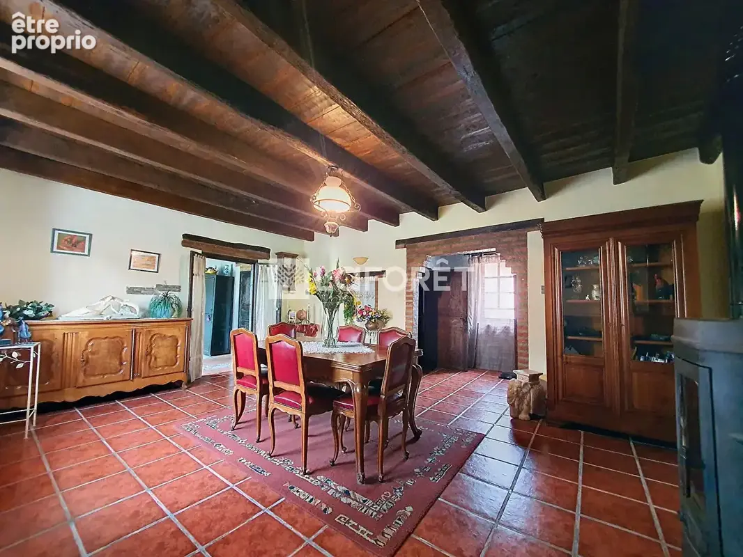 Maison de caractère de 171 m² avec patio et jardin ! - photo 8