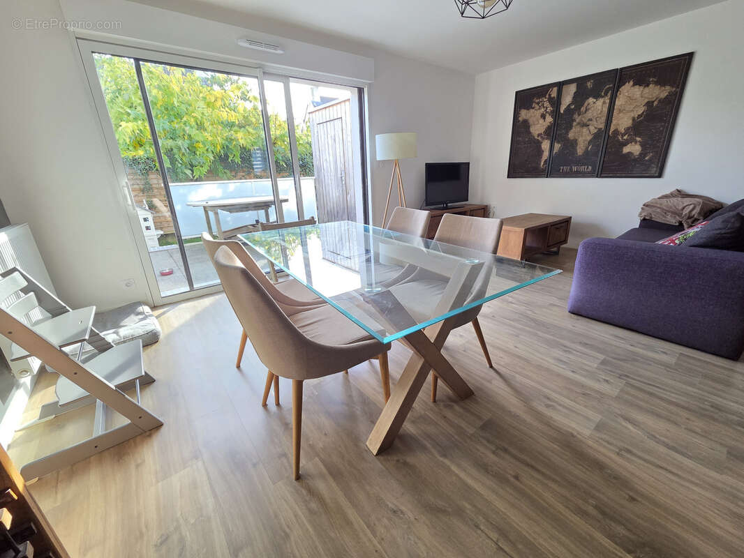 Maison à NOYAL-CHATILLON-SUR-SEICHE