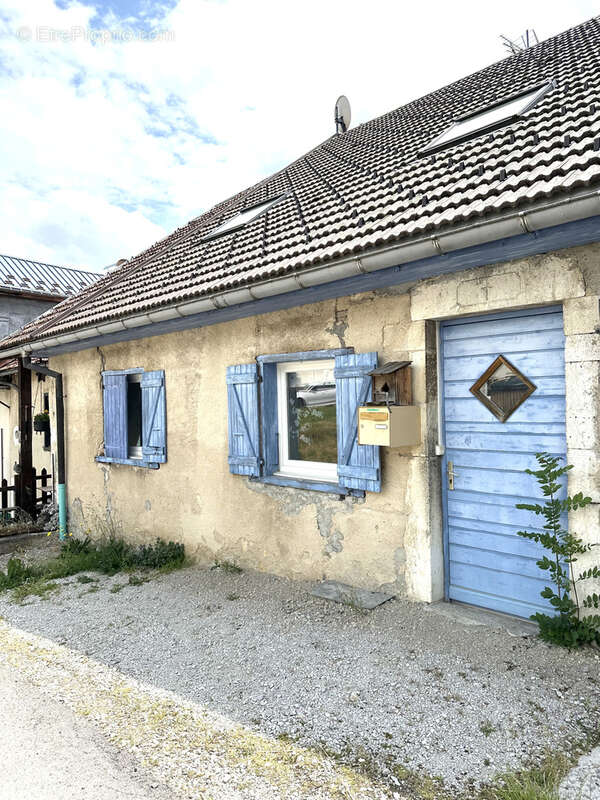 Appartement à FONCINE-LE-HAUT