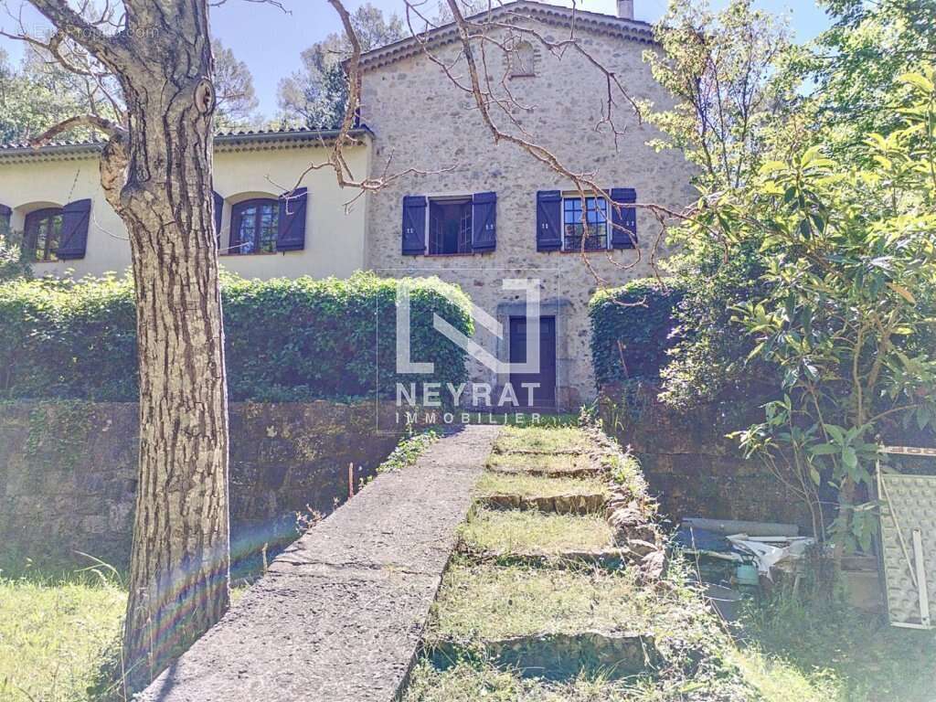 Tourrettes - basrtides - piscine - riviere - source - 17.000m² de terrain - photo 12