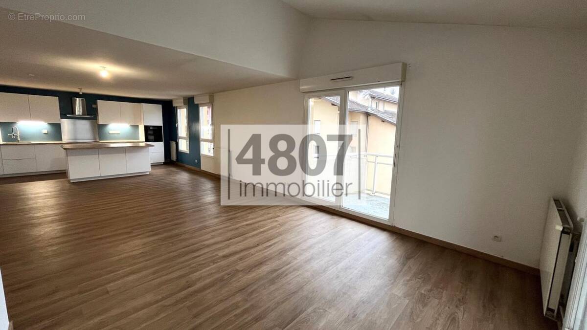 Appartement à SAINT-JULIEN-EN-GENEVOIS