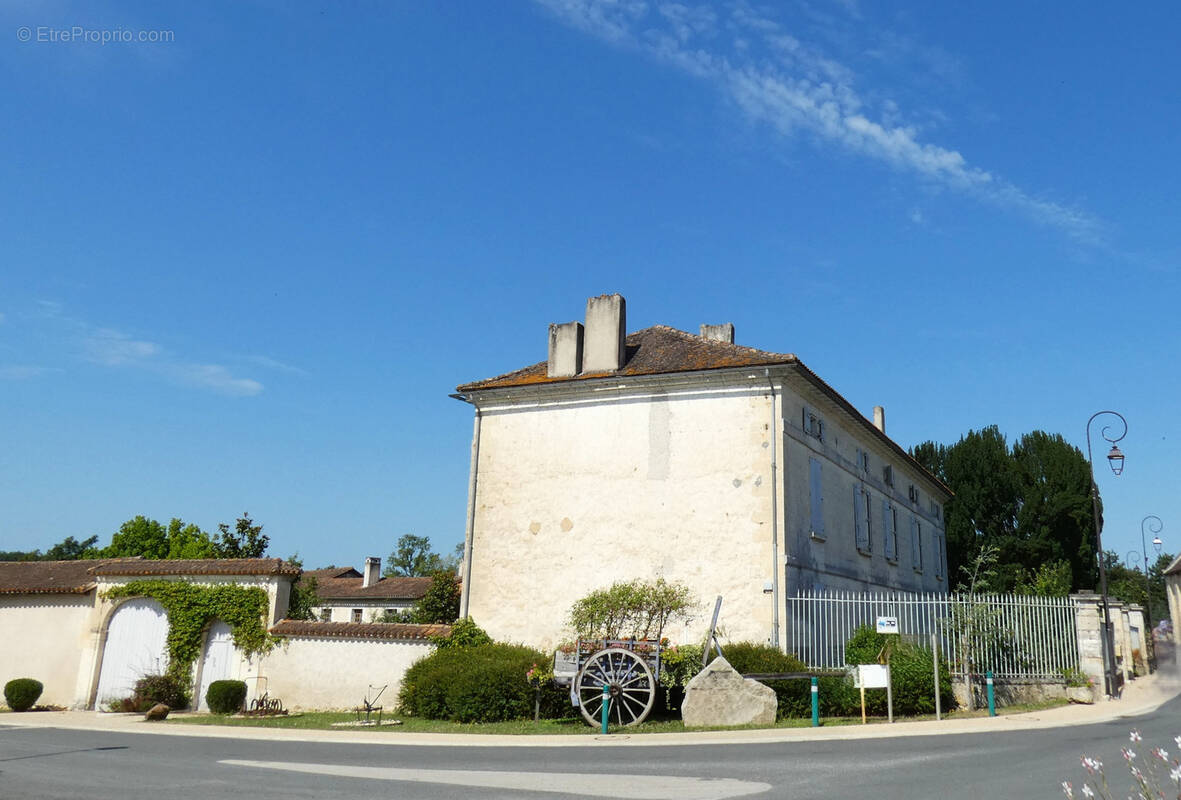 Maison à SAINT-VINCENT-JALMOUTIERS