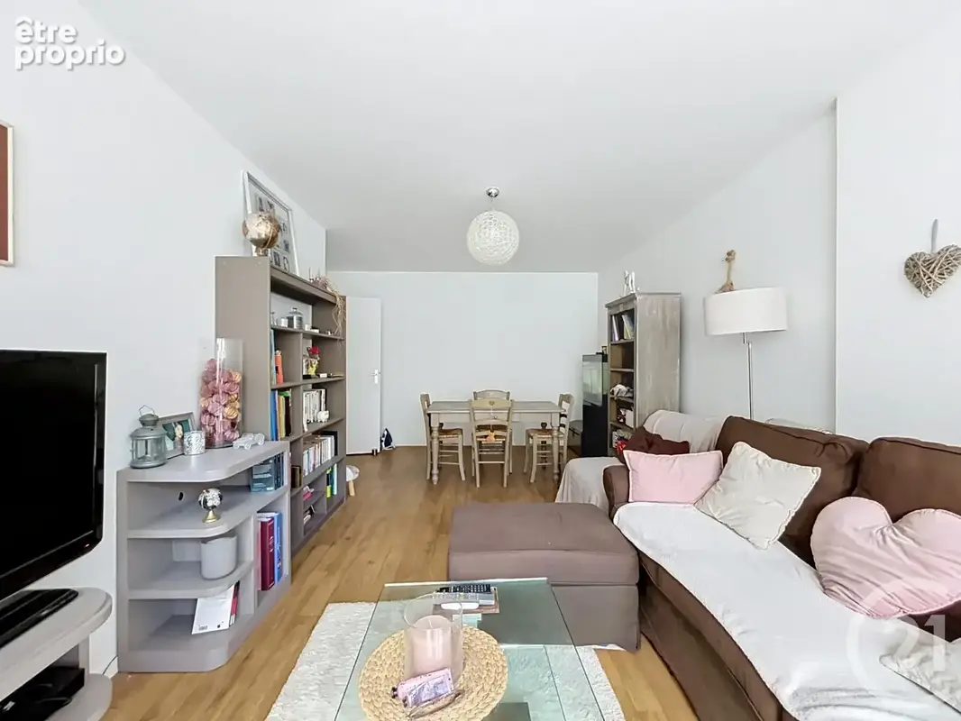 Appartement 65 m² à Dammarie-Les-Lys  - photo 2