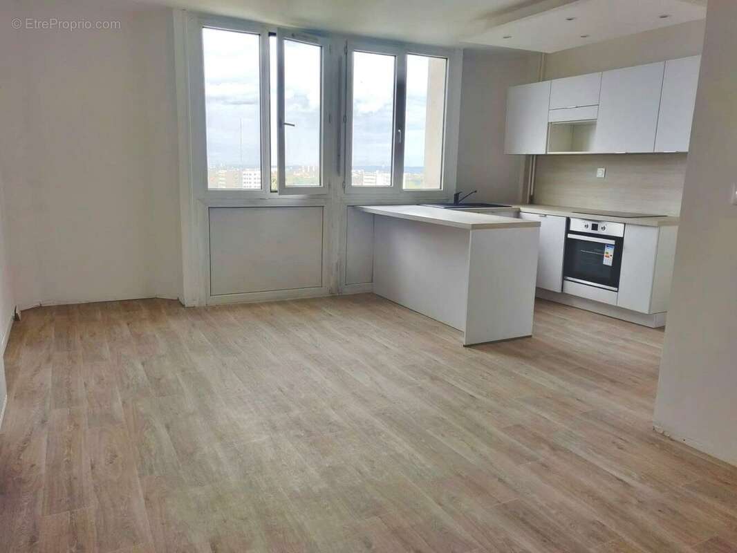 Appartement 56 m² à Mons-En-Baroeul  - photo 2