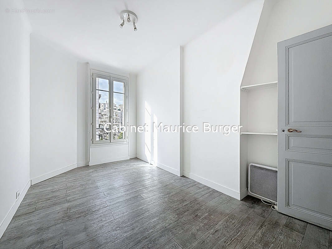 Appartement à COURBEVOIE