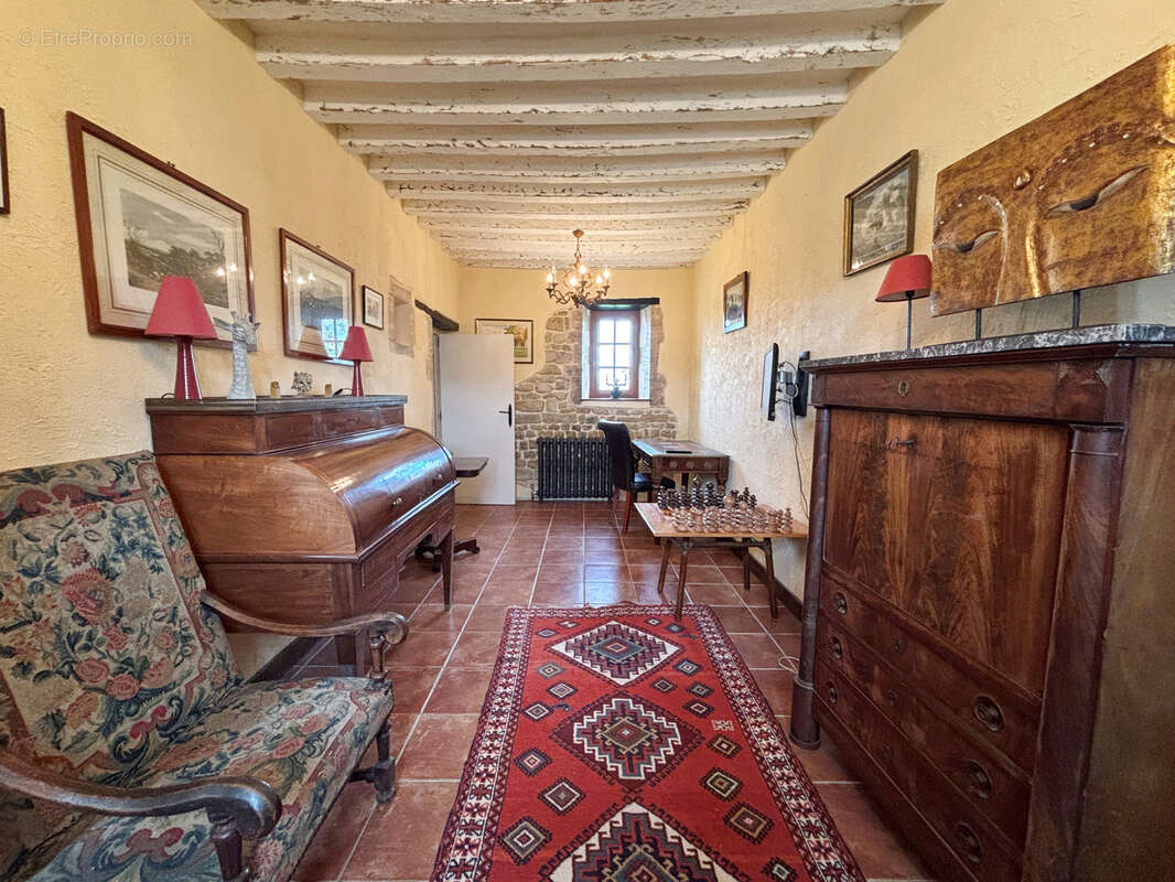 Maison 6 pièces - 233m2 avec dépendances AURSEULLES - photo 7