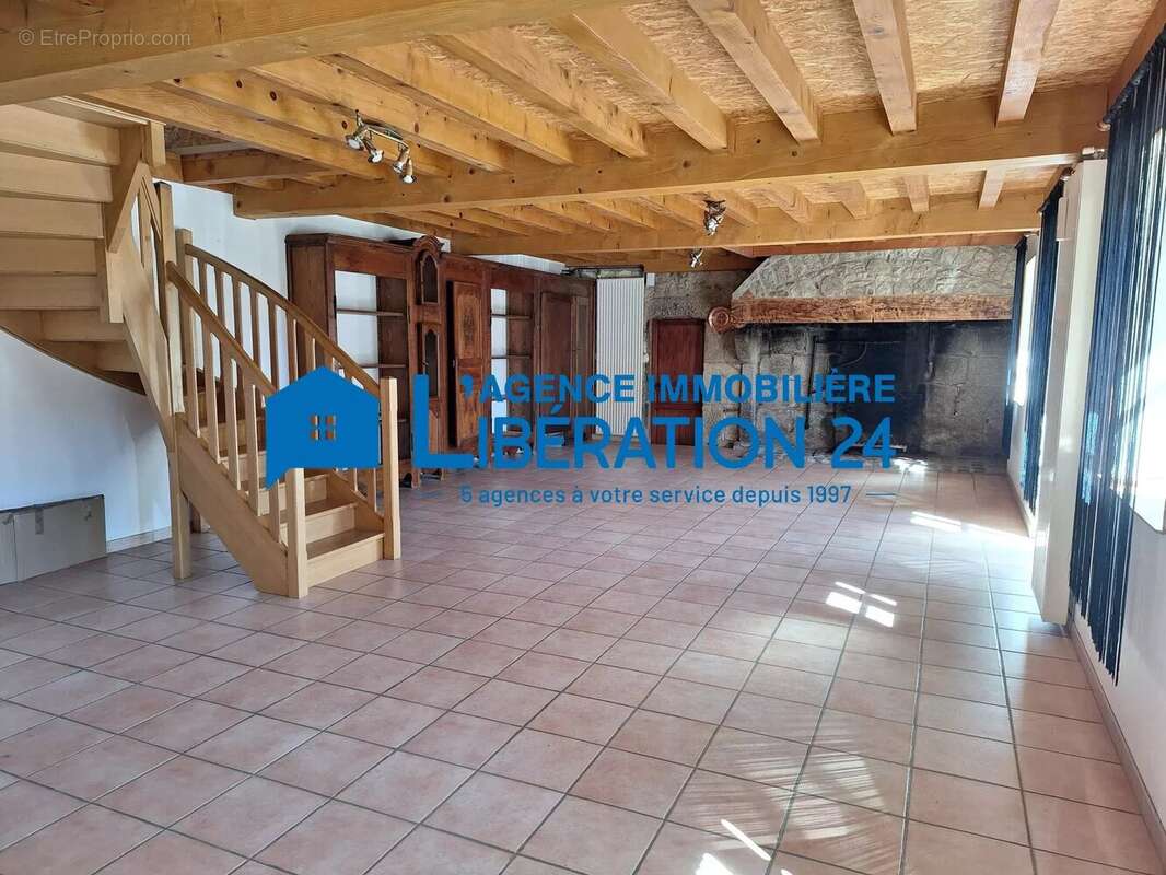 Maison à THELIS-LA-COMBE