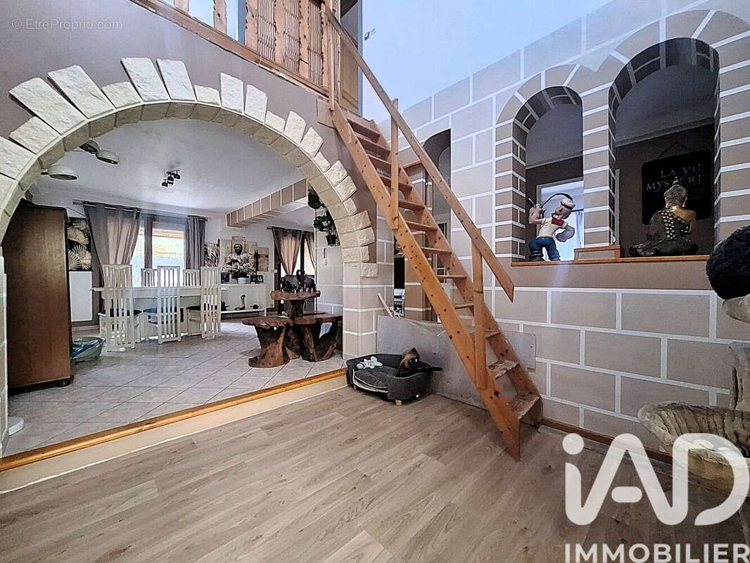 Photo 5 - Maison à SAINT-CYR-SUR-MORIN