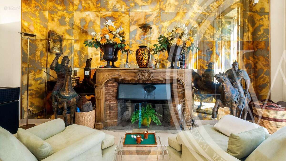 Une villa Belle Époque intemporelle dans un domaine privé à quelques pas d'une plage praticable - photo 6