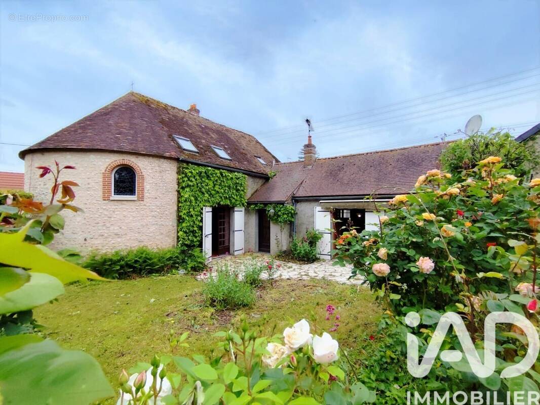 Photo 1 - Maison à FRANCOURVILLE