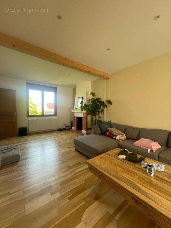 Maison 5 pièces / 120 m² / 240 000 EUR / ANGRES - photo 2