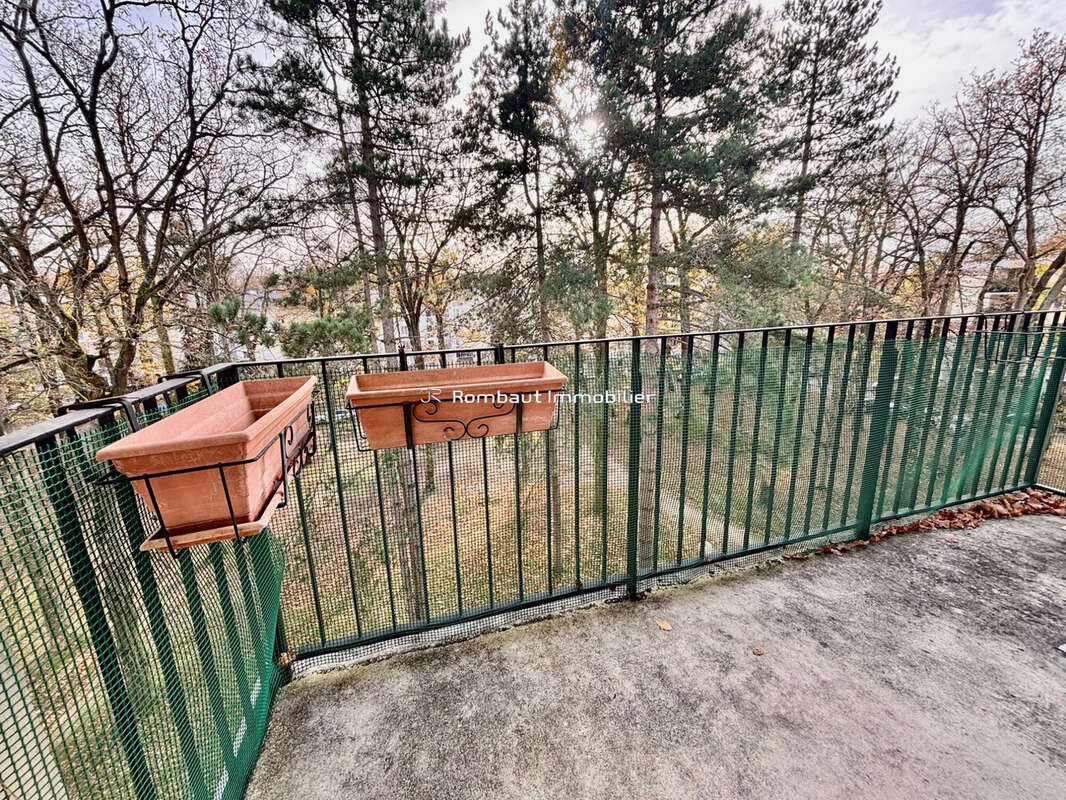 Appartement à LA CELLE-SAINT-CLOUD