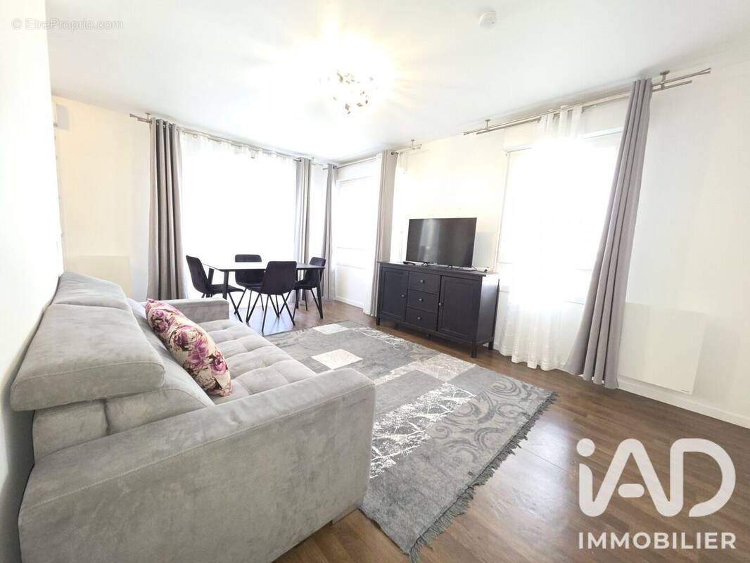 Photo 1 - Appartement à LA COURNEUVE