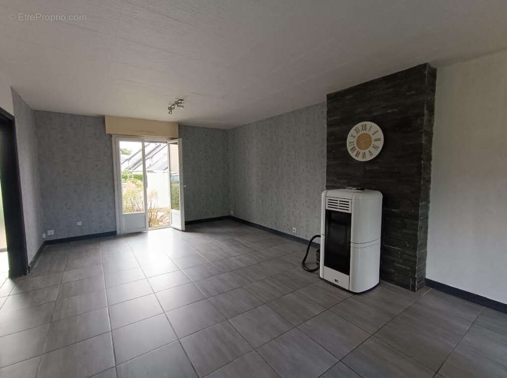 Maison à CARHAIX-PLOUGUER