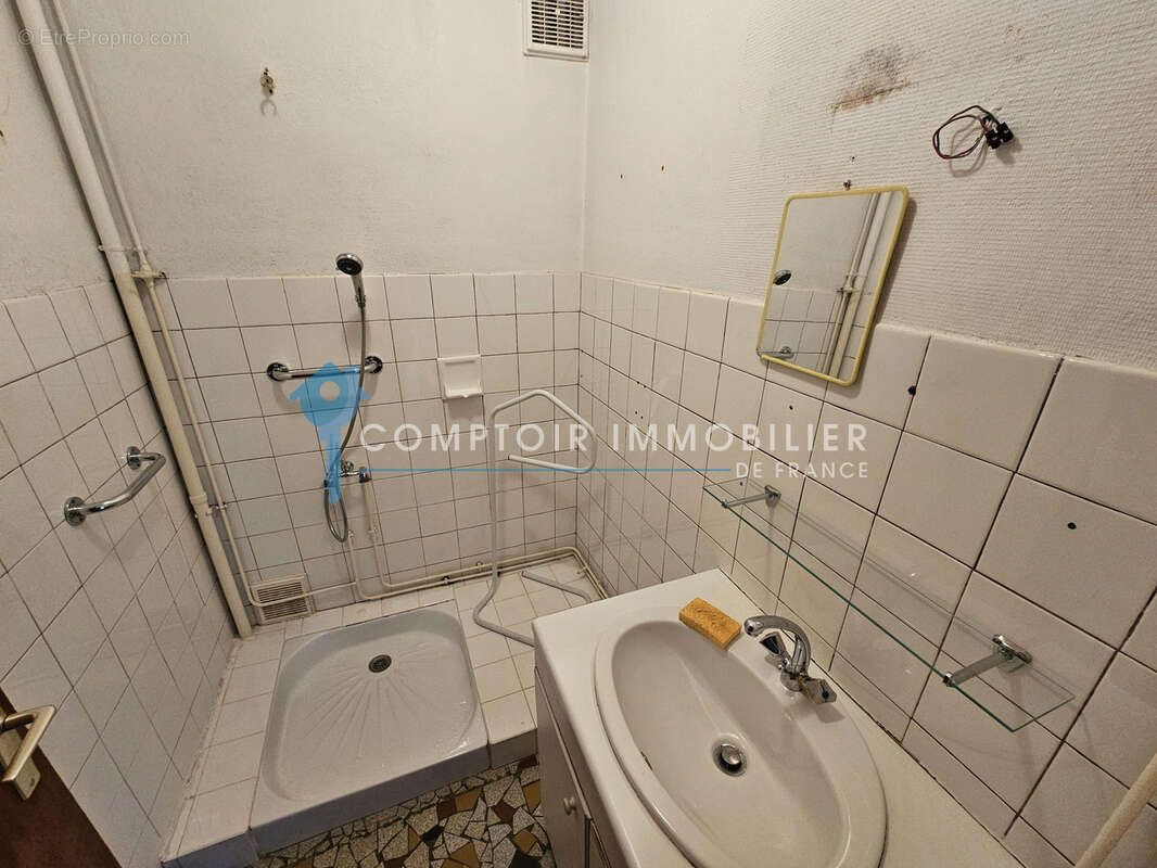 A vendre - 31110 Salles et Pratviel- Maison T6 de 130 m2 avec grand Cellier - photo 7