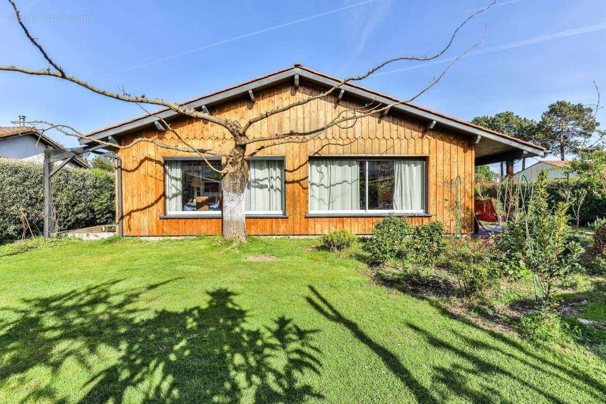 Maison à GUJAN-MESTRAS