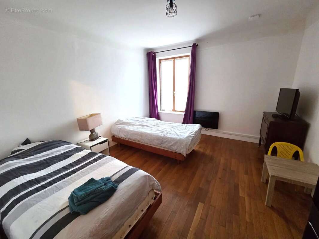 Maison à CROUY-SUR-COSSON