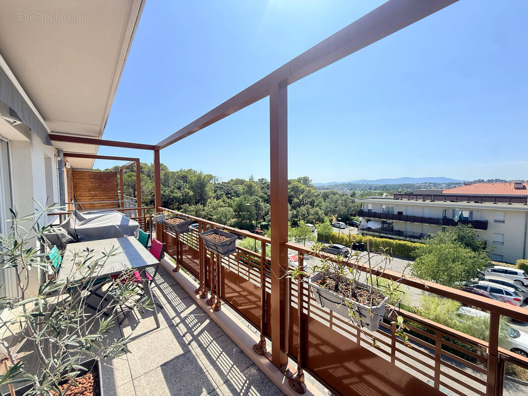 Appartement à FREJUS