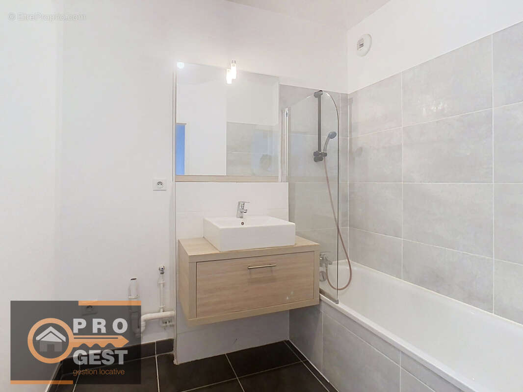 Appartement à JUVIGNAC