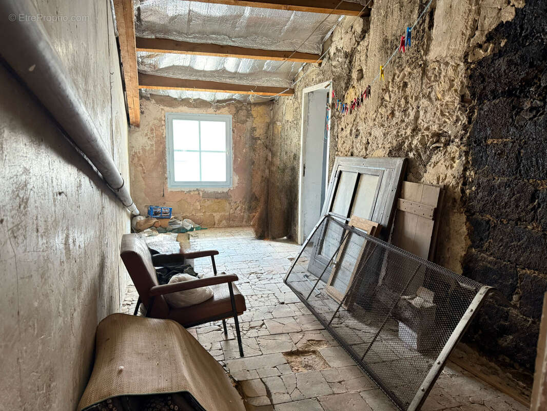 Maison à VILLENEUVE-LES-BEZIERS