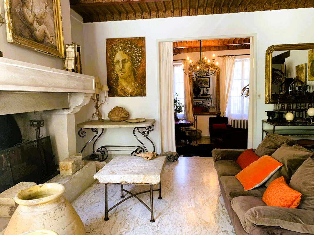 Maison à VAISON-LA-ROMAINE