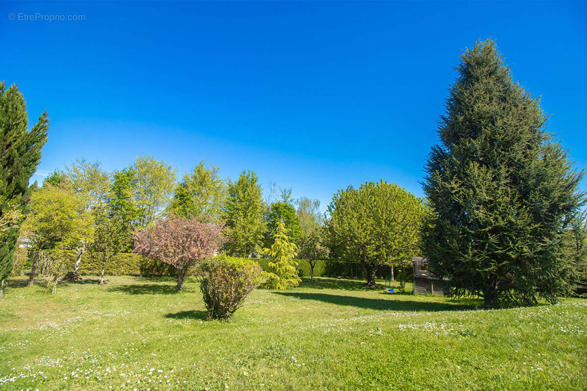 Maison à LONGUE-JUMELLES