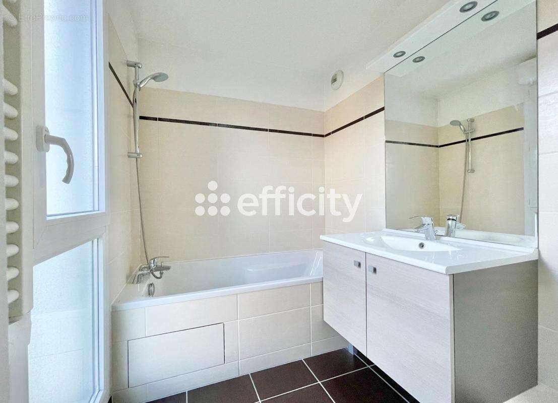 Maison à BOURG-LA-REINE