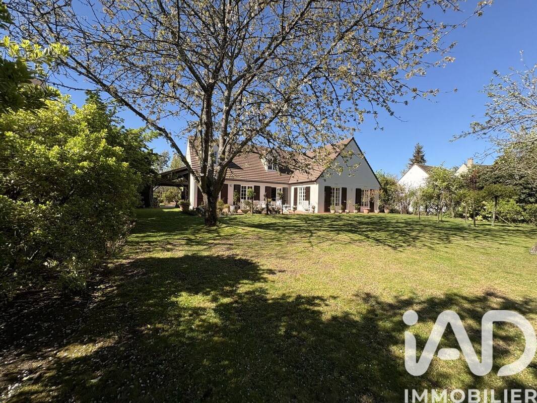 Photo 1 - Maison à SAINT-FARGEAU-PONTHIERRY