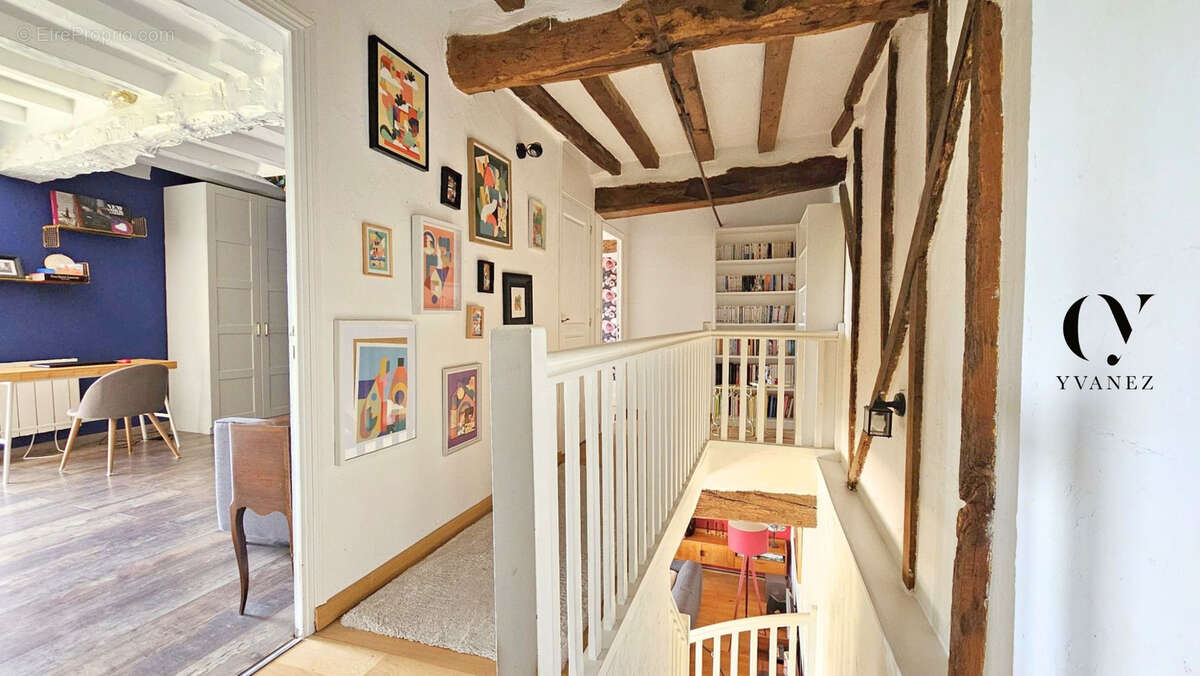 Maison à DOMAGNE
