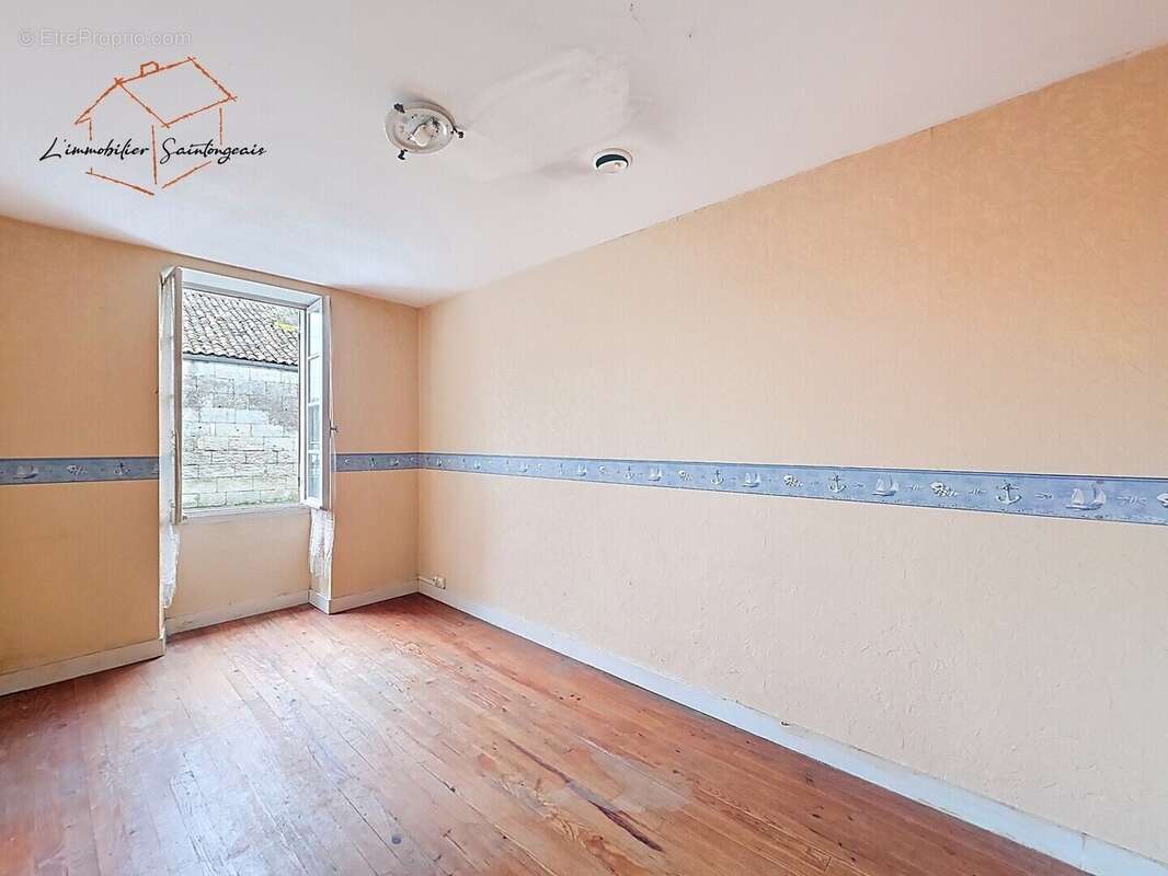 Maison 85 m² à Sainte-Ramee  - photo 29