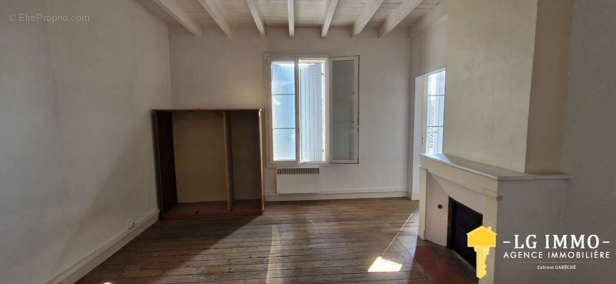 Maison à SAINT-FORT-SUR-GIRONDE
